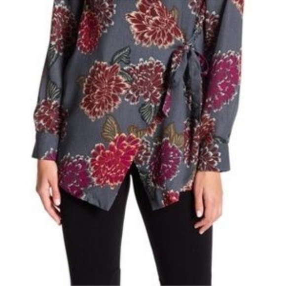 EMELIA Floral Wrap Blouse Top Size Large - Picture 2 of 10